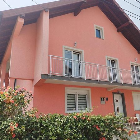 Apartman Leki Saraievo Exterior foto